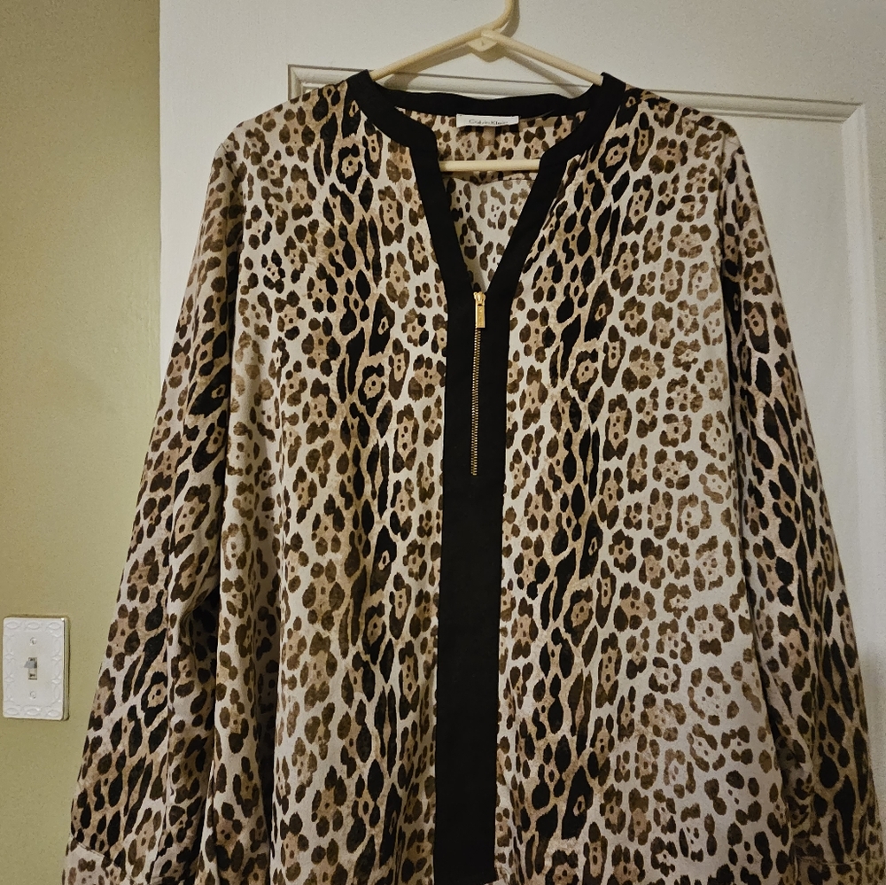 Calvin Klein Leopard blouse